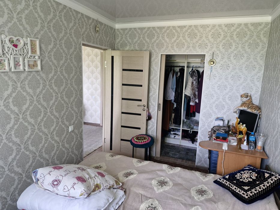 Продам квартиру 3 комнатную
