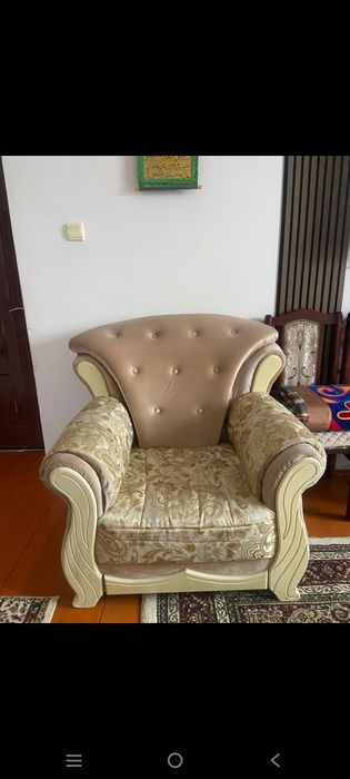 Продаю диван в отличном состоянии