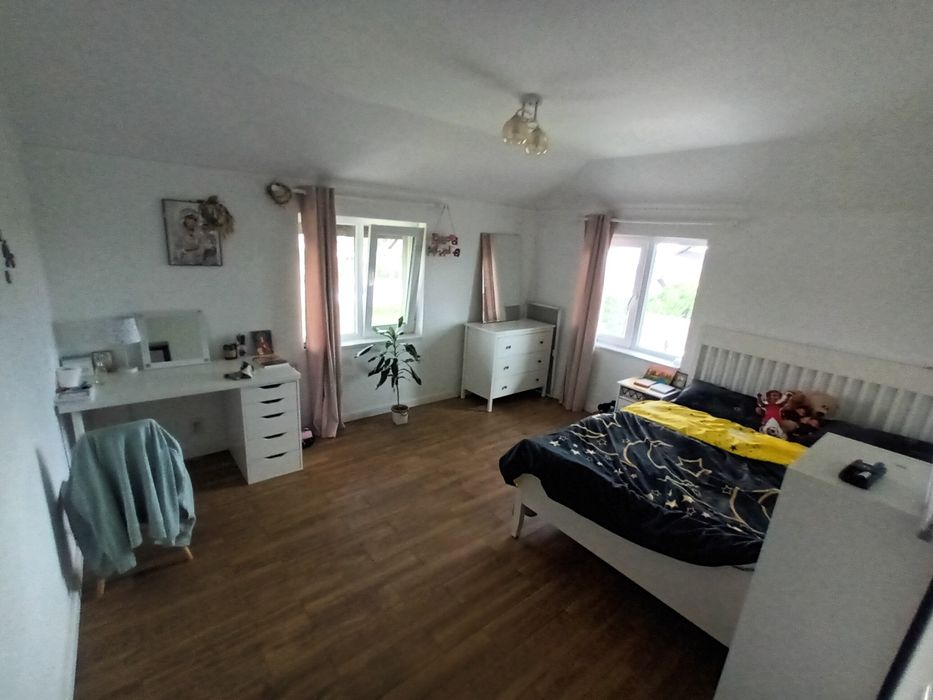 Casa de vanzare  Valea Calugareasca