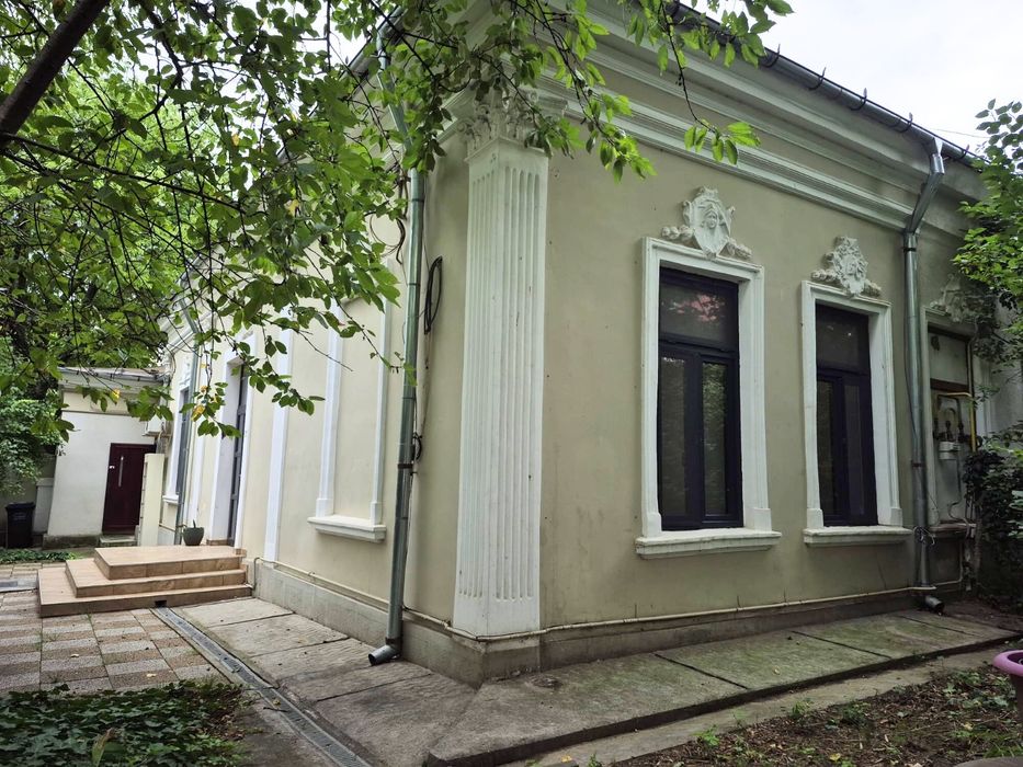 Inchiriere casa zona centrala