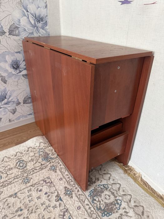 Продам чайный стол
