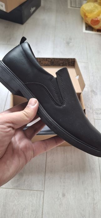 Продам мужские туфли