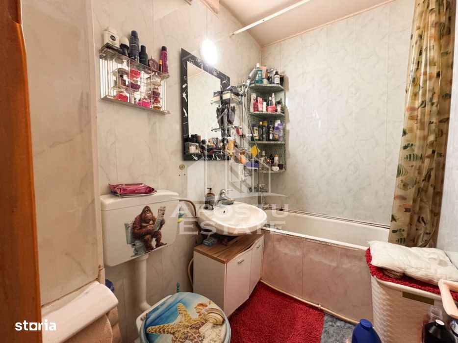 Apartament cu 2 camere, 44mp, etaj 1, anvelopat, zona Garii, Hunedoara