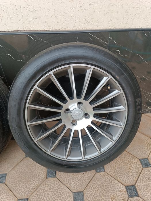 Mers Diska Balon 215 55 R17 Holati Yaxshi Ayibi Yoq