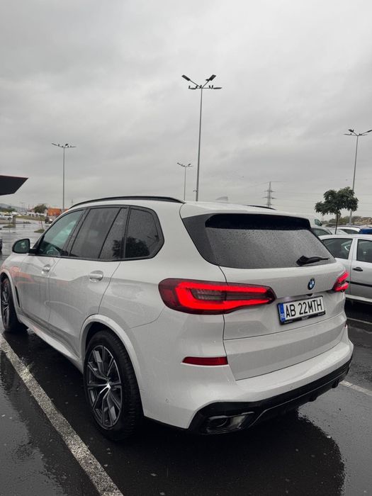 BMW X5 2021 — imagine 3