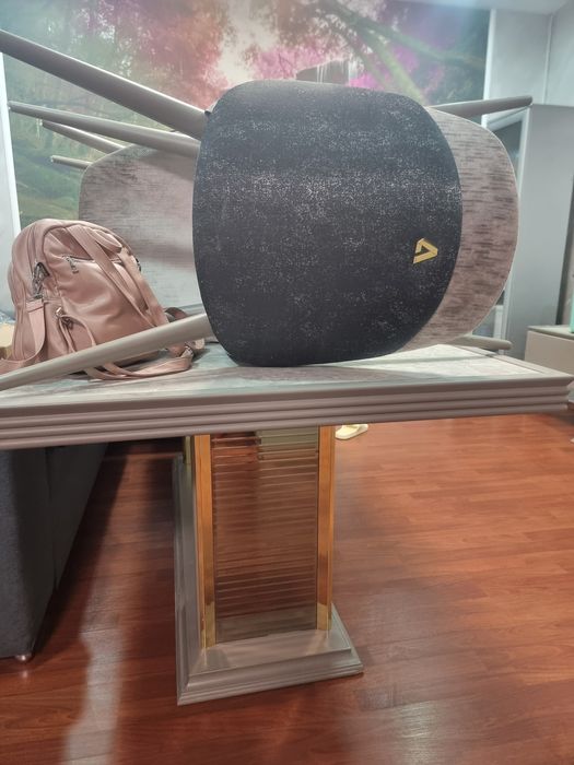 Комплект Голяма масивна маса с 6 стола