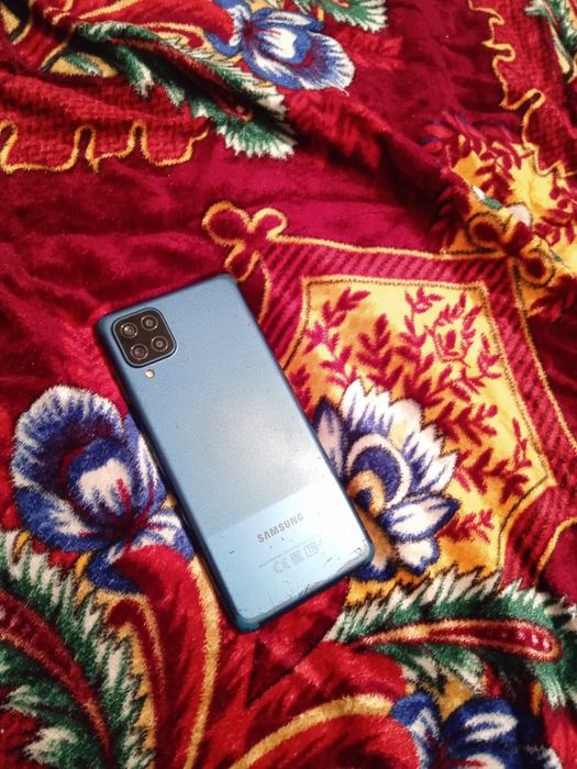 Самсунг А 12 отличный