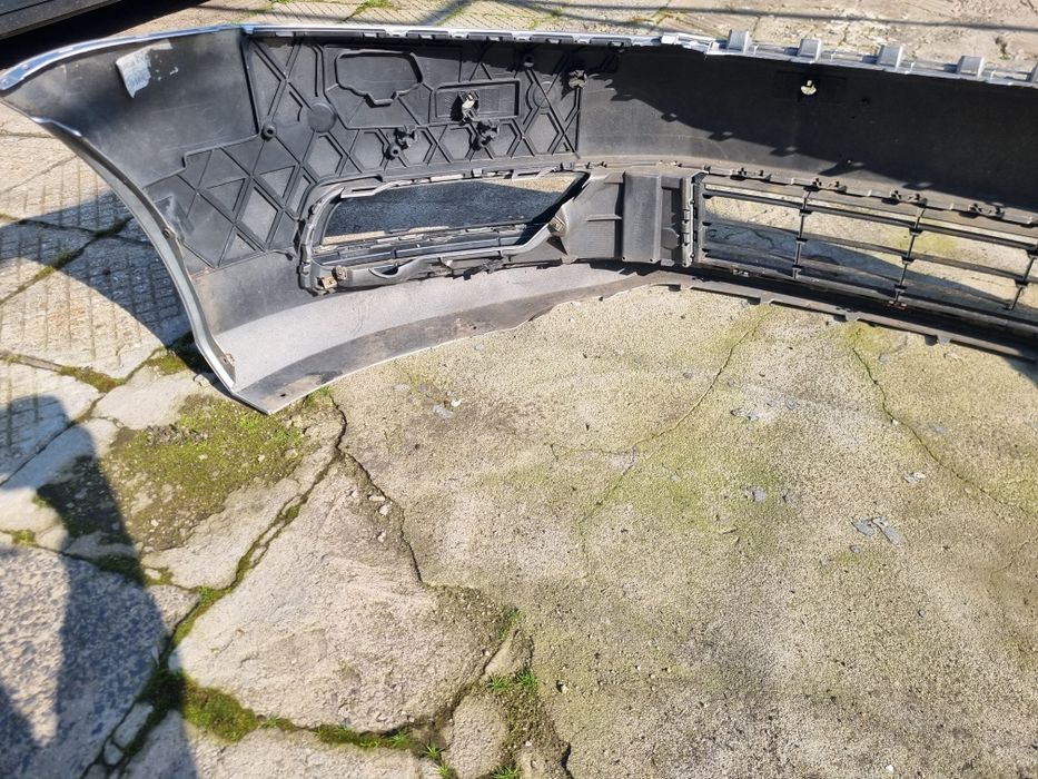 Предна броня Пасат б7