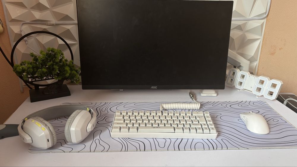 компьютер игровойсо всей парфюмерией