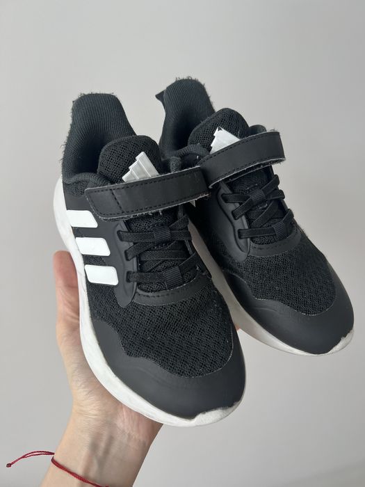Adidas kids кроссовки