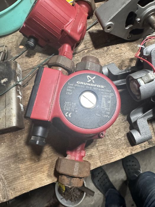 Рецирколационни помпи 2 бр