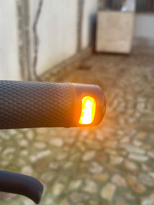 Ninebot F2 II E - Trotineta Electrica