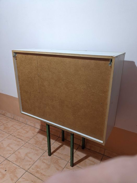 Навесной кухонный шкаф (95х32х67).