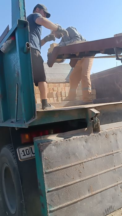 pishgan gʻishtlar bor