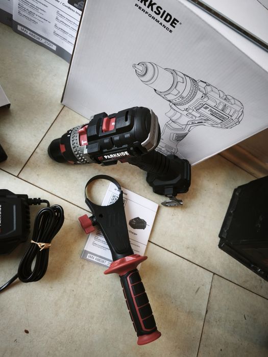 Ударерен винтоверт,саблен трион,прожектор и зарядно 20V 4,5A Парксайд