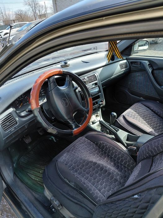 Продам Toyota Carina e