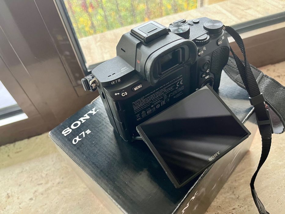 Sony a7 III (M3 / iii) full-frame mirrorless + obiectiv - ca NOU, shutter = 1854