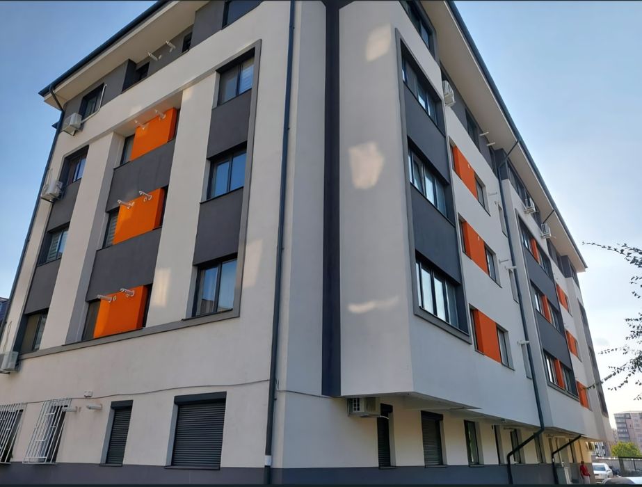 Inchiriez garsoniera Militari Residence Strada Tineretului