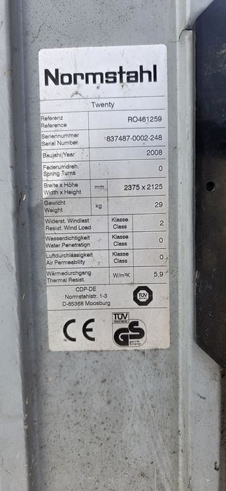 Usa garaj basculanta Normstahl