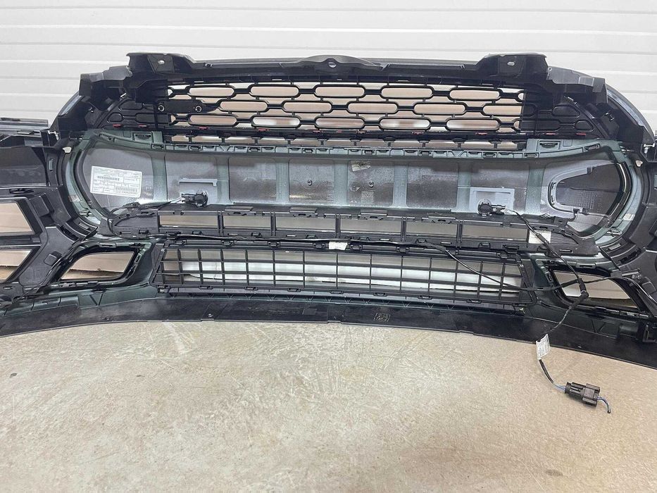 К-т предна броня с решетка за MINI Clubman F54 JCW