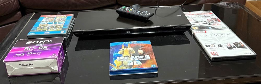 Vând DVD Blu Ray Sony 3D