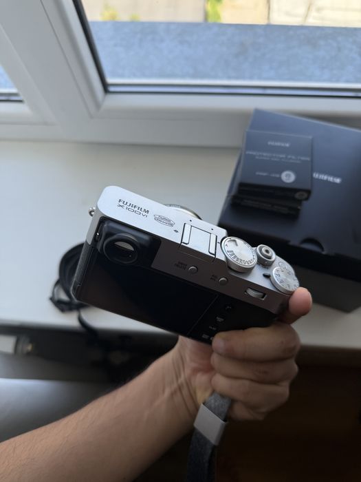 Продам свой Fujifilm x100vi в отличном состоянии