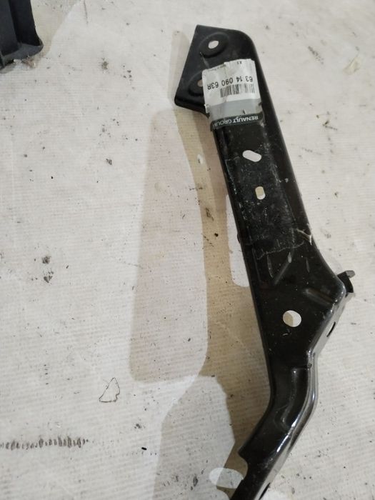 Suport vertical dreapta aripa fata, Renault Megane 4, 2016, 2017, 2018, 2019, 2020, cod origine OE 631409063R.