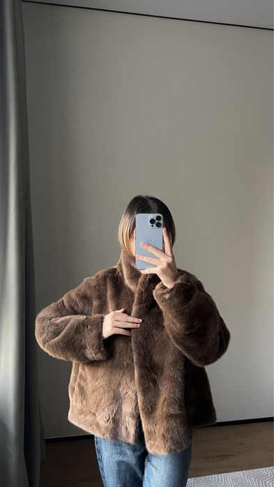 Распродажа шуб. Абсолютно новая.