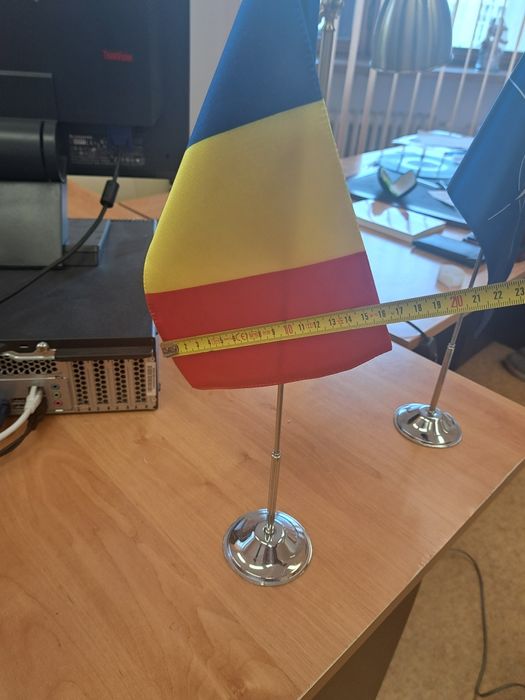 Stema Romaniei impreuna cu steagurile UE, ROU si NATO, 450 lei