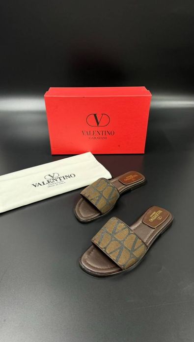 Papuci dama Valentino