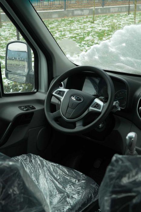 Mikra Aftobus 6mln sikitkada.