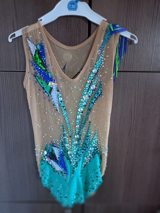 Продам купальник гимнастический