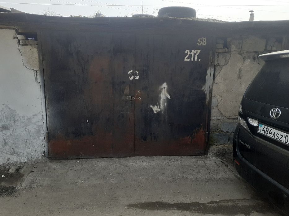 Продам  капитальный гараж.