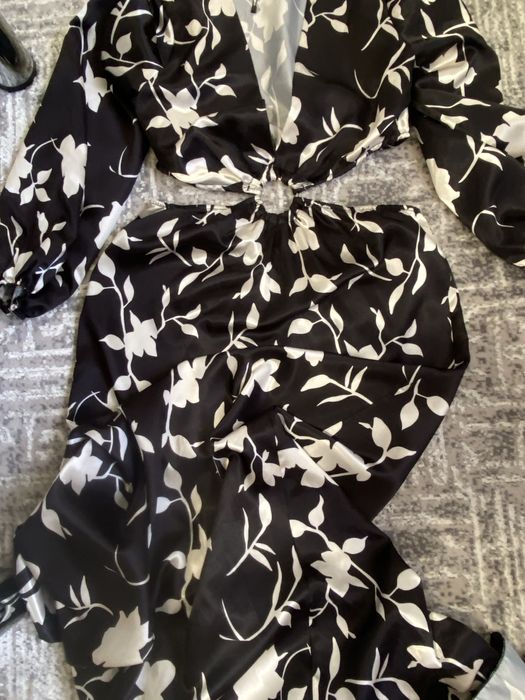 Дамска рокля дълга