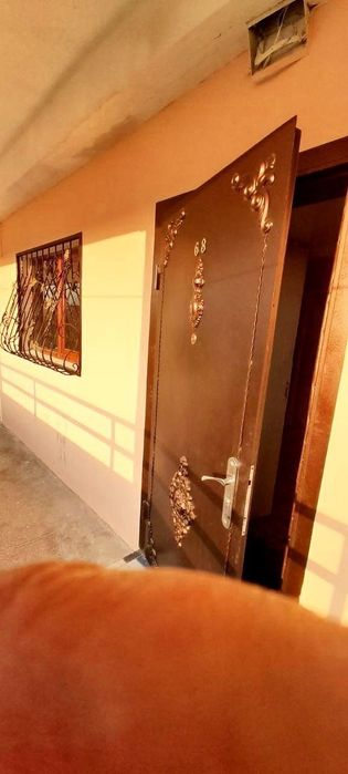 Kvartira sotiladi yangi bozor 2xona 4-etaj galereyka dom