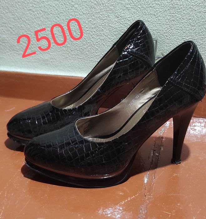 Продам туфли, босоножки