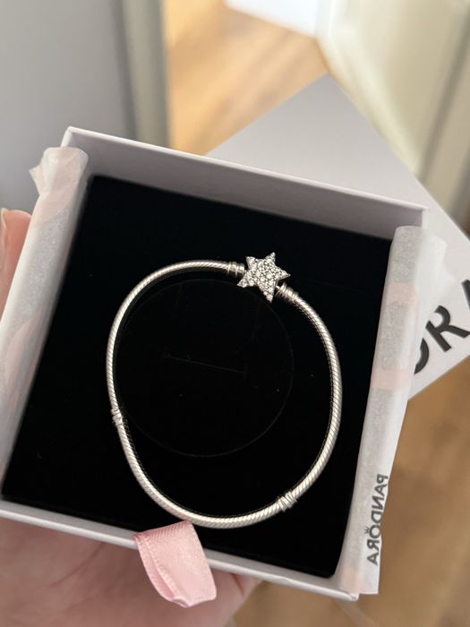 Продаю браслет pandora