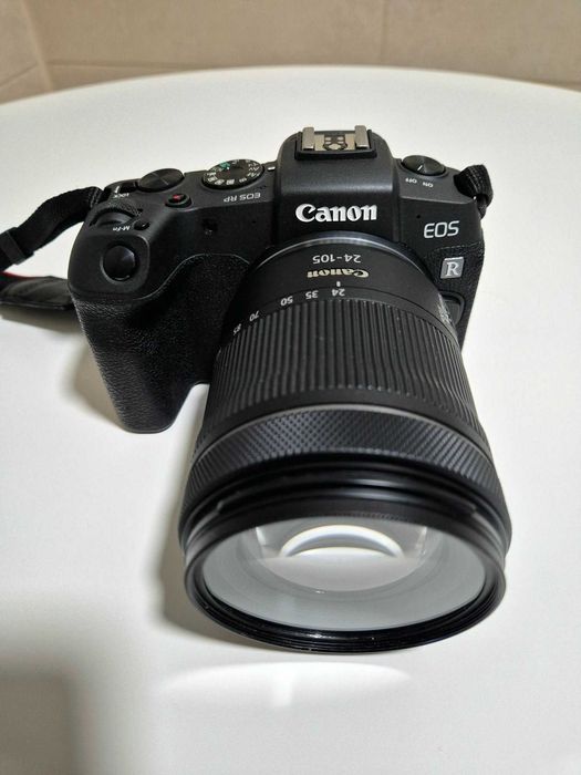 Canon EOS RP cu obiectiv kit 24-105 mm f/4-7.1 IS STM