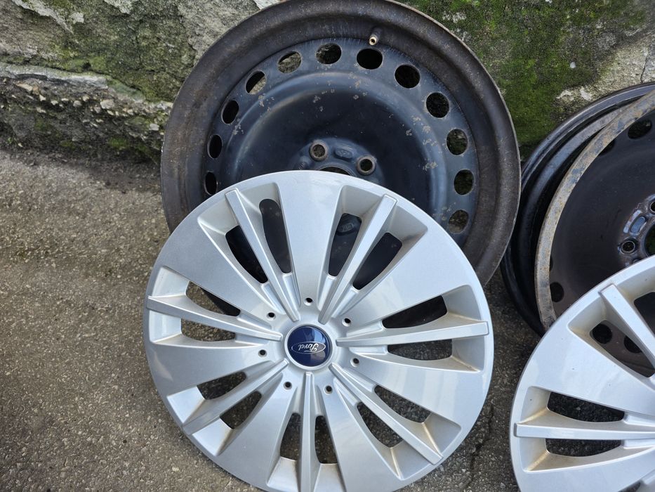 Стоманени джанти форд с тасове