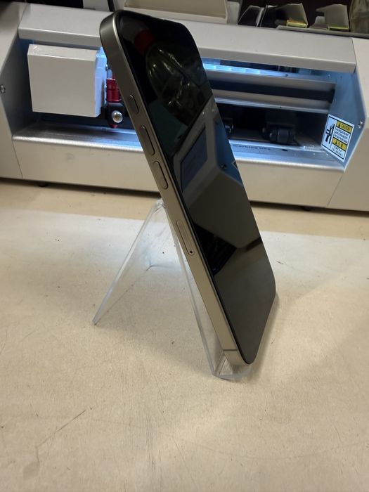 Iphone 16 pro max / 256 gb / 94 % baterie / Garantie