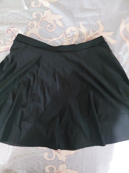 Продам шлепки новые для бассейна