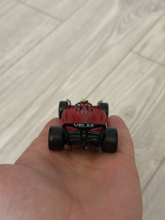 Machetă auto mașină Formula 1 F1 Ferrari Charles Leclerc Bburago 1:43
