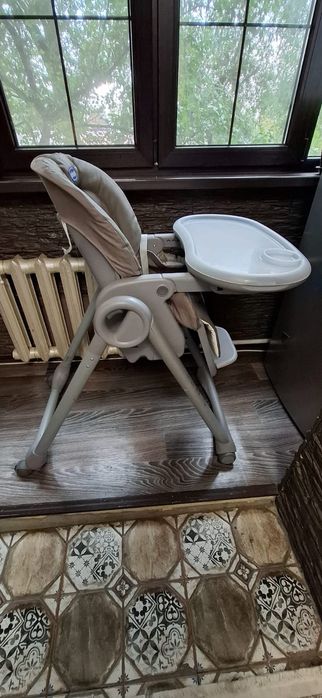 Стульчик для кормления CHICCO