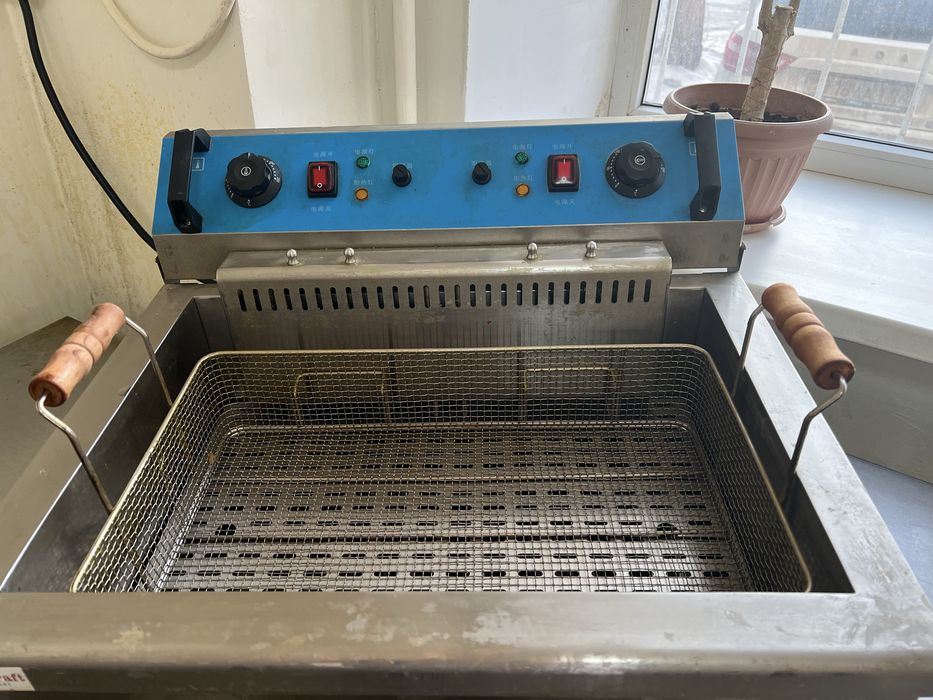 Промышленная фритюрница