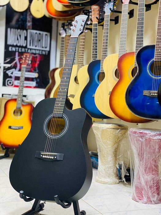 gitara sotiladi mativy rangda 41 razmerda akustika