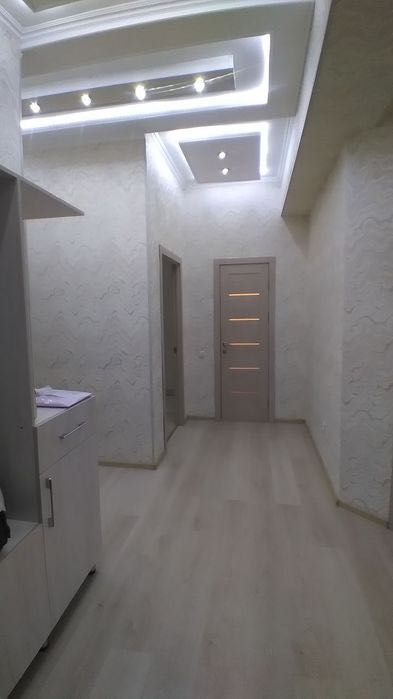 3/8/10 Продается своя квартира 97,5 кв без маклеров, метро Дустлик