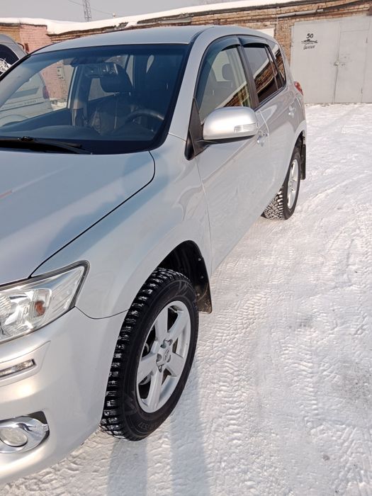 Продам Рав4 2011г