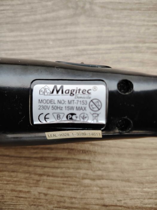 Aparat de tuns parul Magitec