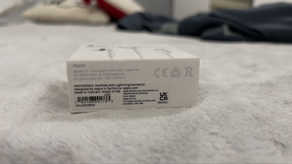 Оригинални слушалки EarPods Lightning Connector