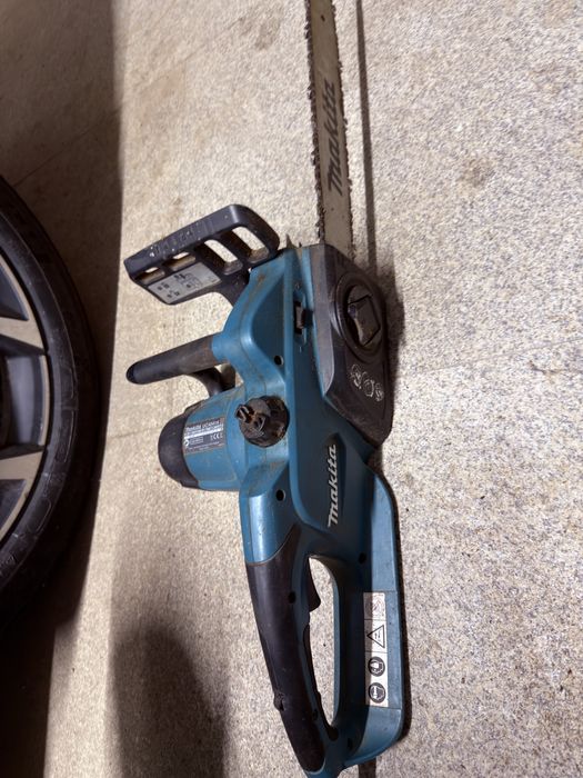 Drujba fierastrau cu lant Makita UC4041A